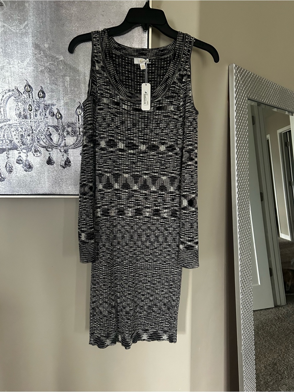 Charming Charlie Black & White Long Sleeve Knit Dress